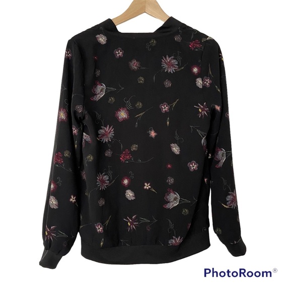 AMARYLLIS BLACK/FLORAL LIGHTWEIGHT BOMBER STYLE JACKET WITH GOLD ZIPPER, SMALL - Picture 2 of 11